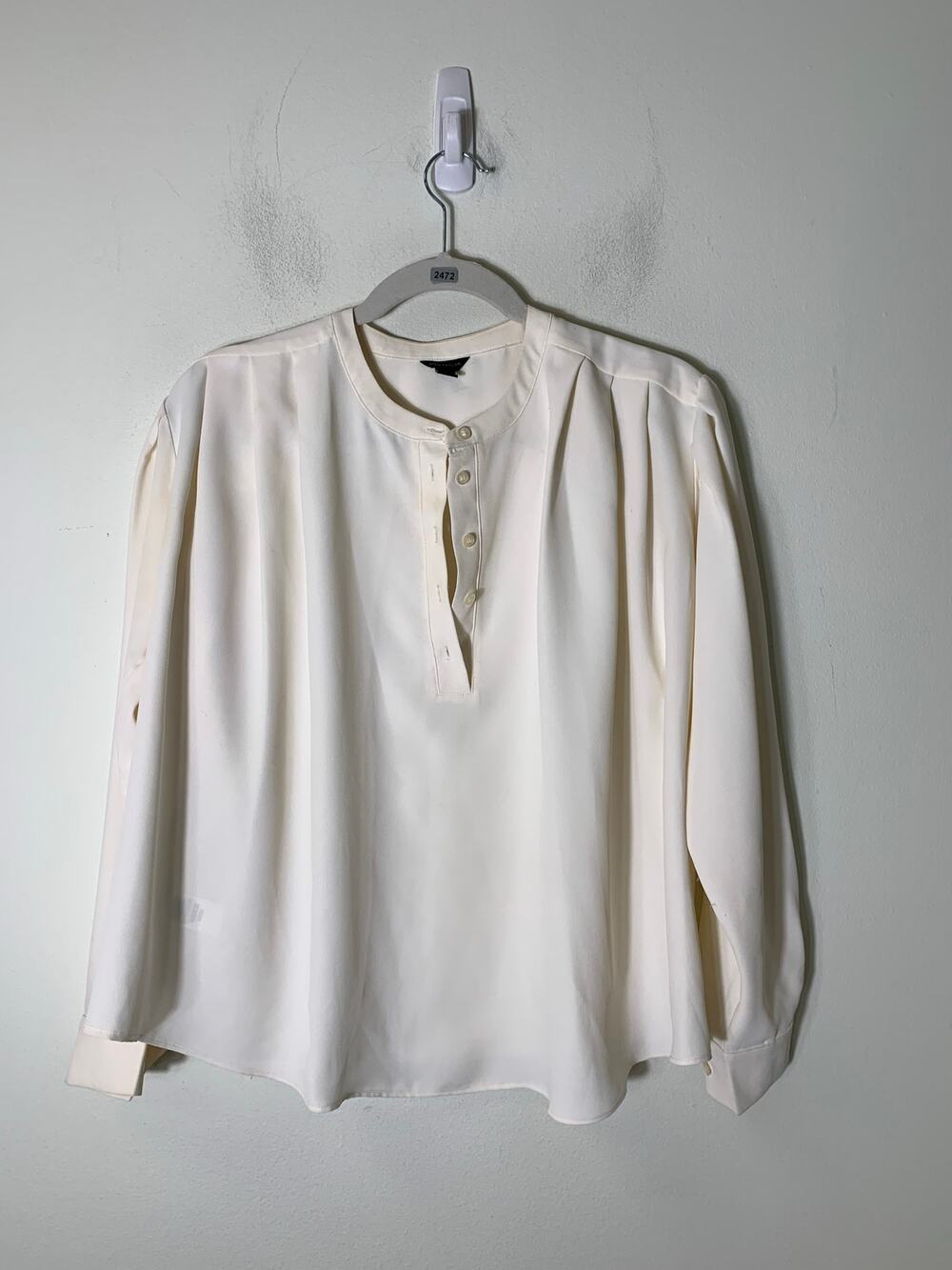 Ann Taylor Cream Long Sleeve Top Sz XXS